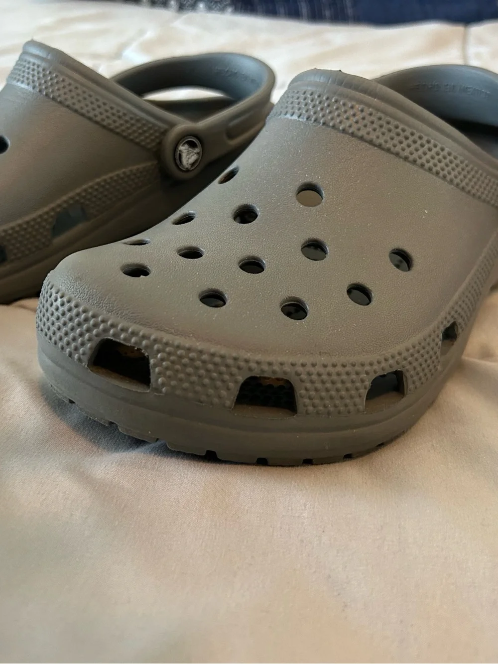 CROCS Men's Gray Classic Comfort Clog Men 5